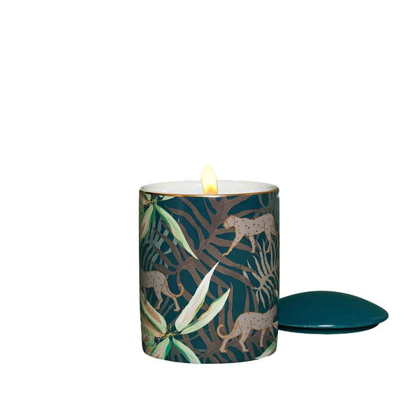      L_or-de-Seraphine-Ares-candle-lit