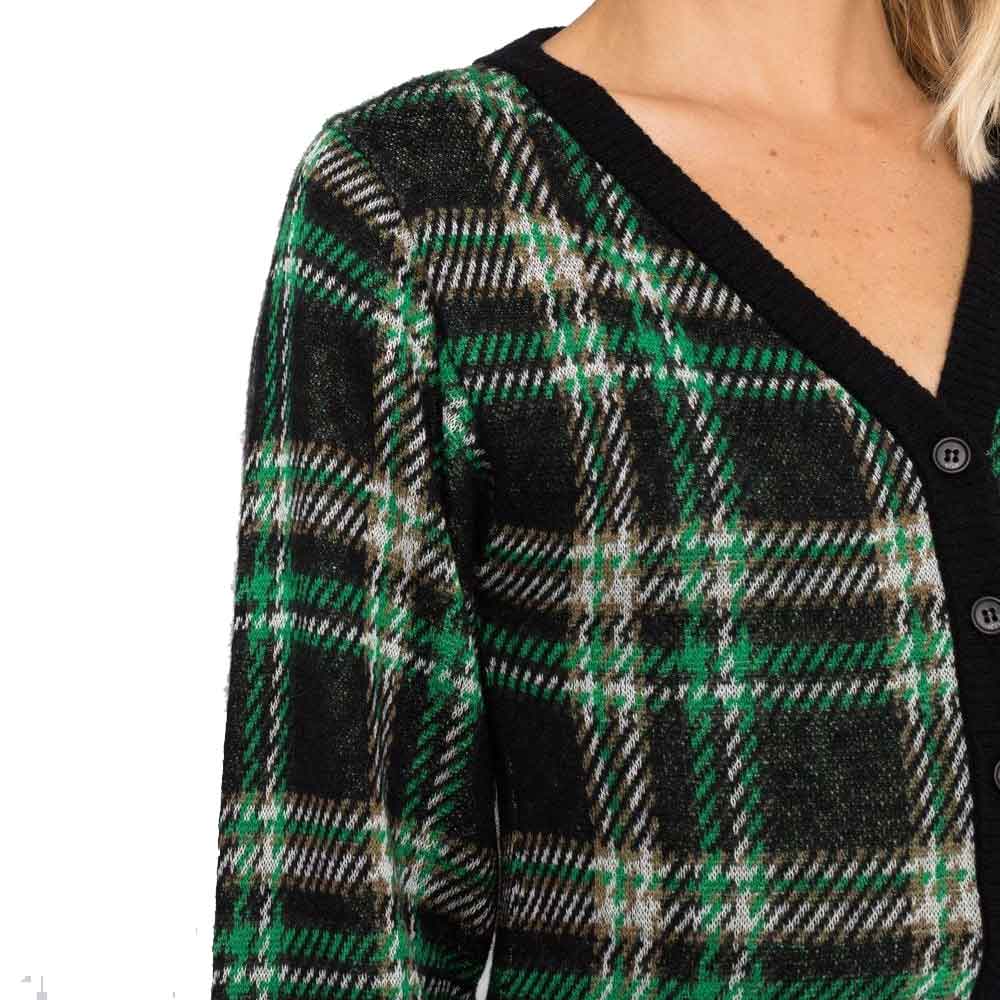 No.-21-plaid-cardigan-detail