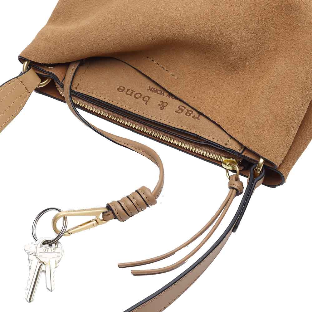 PASSENGER CROSSBODY